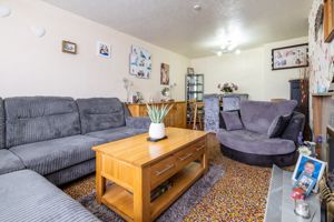 Lounge/diner- click for photo gallery